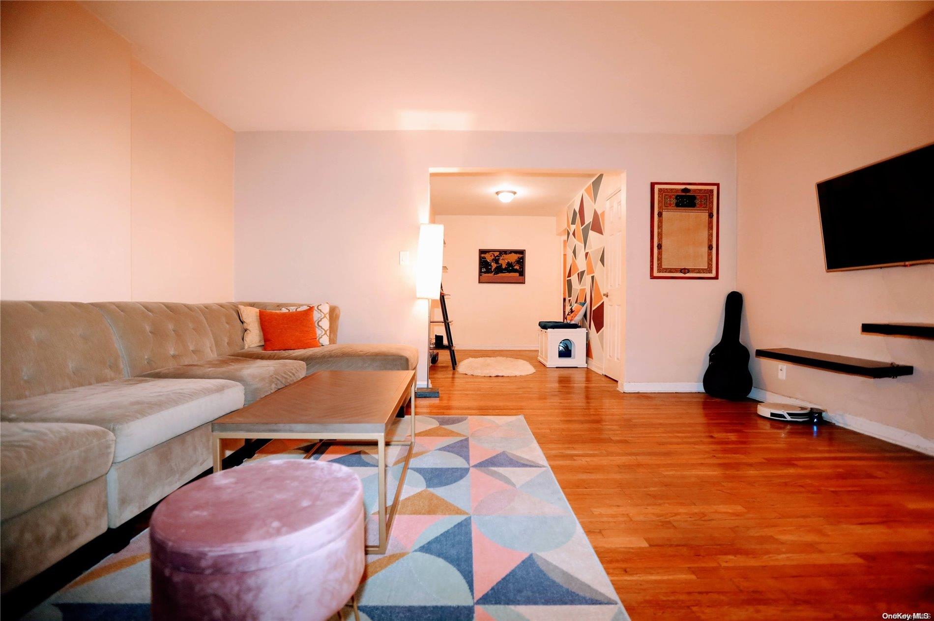 8423 Manton Street 1d Property Photo 8