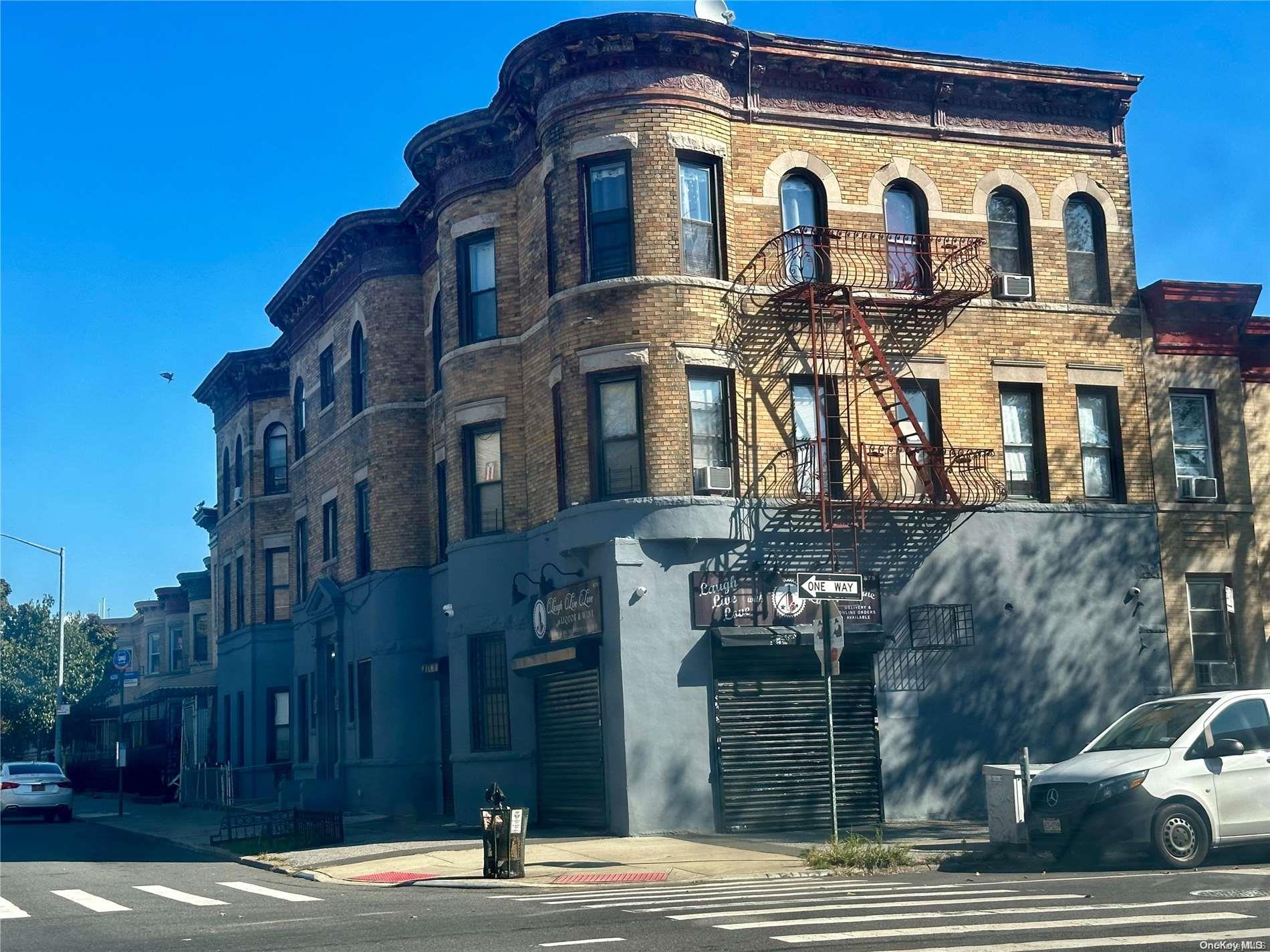 879 Knickerbocker Avenue Property Photo