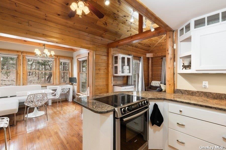 380 Private Road Property Photo 17