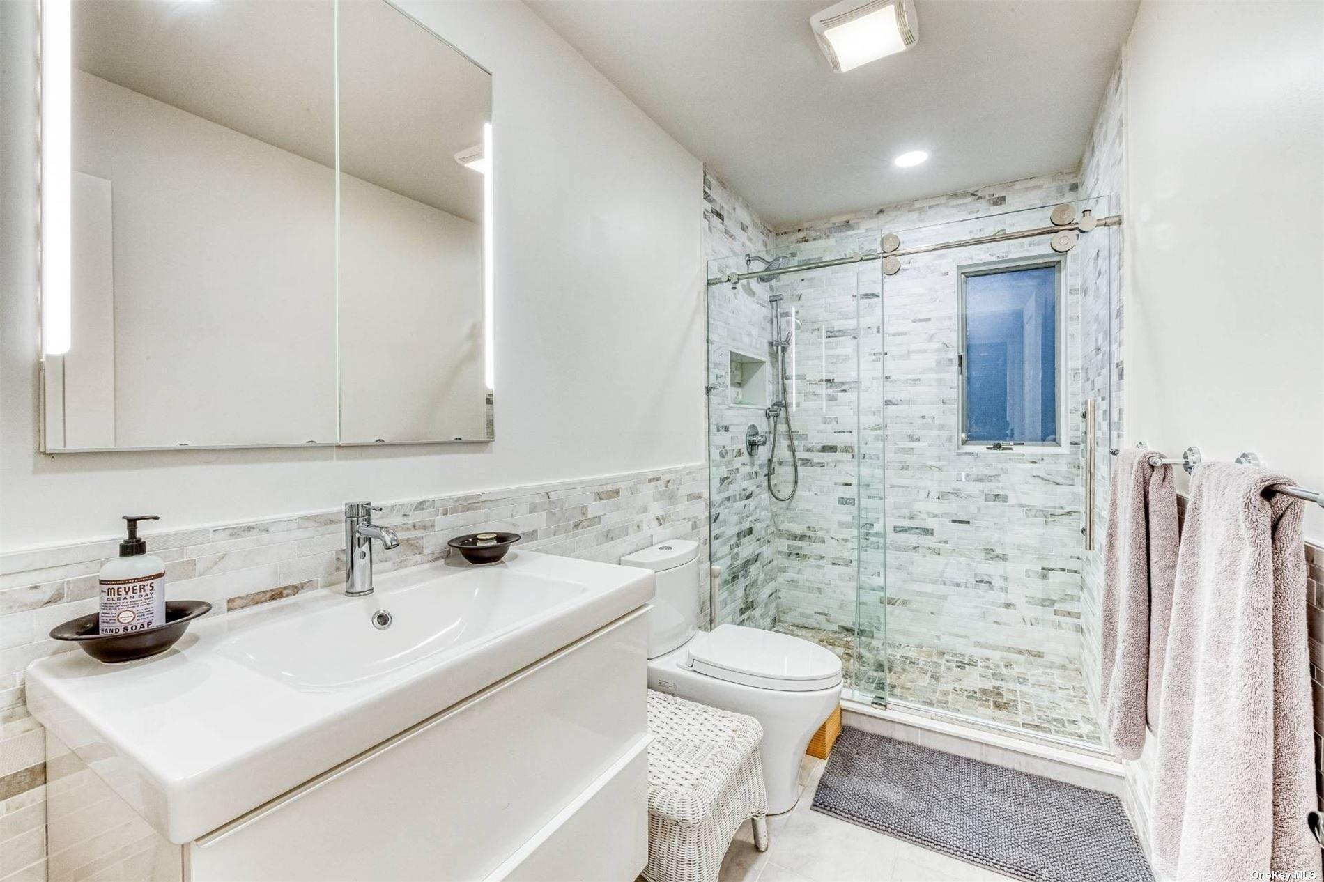 2430 Dignans Road Property Photo 18