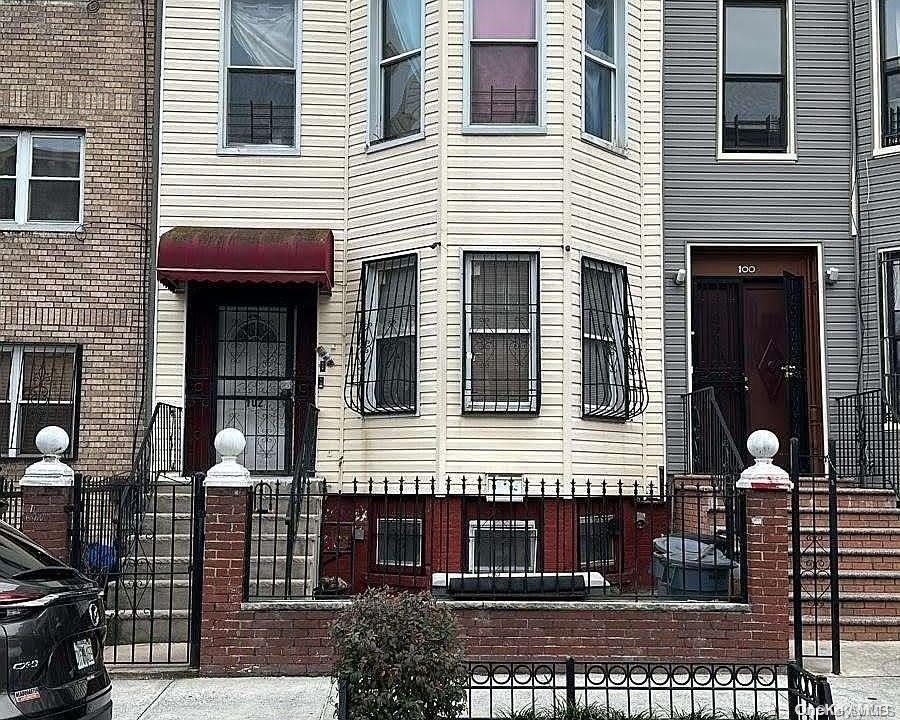 102 Cornelia Street Property Photo