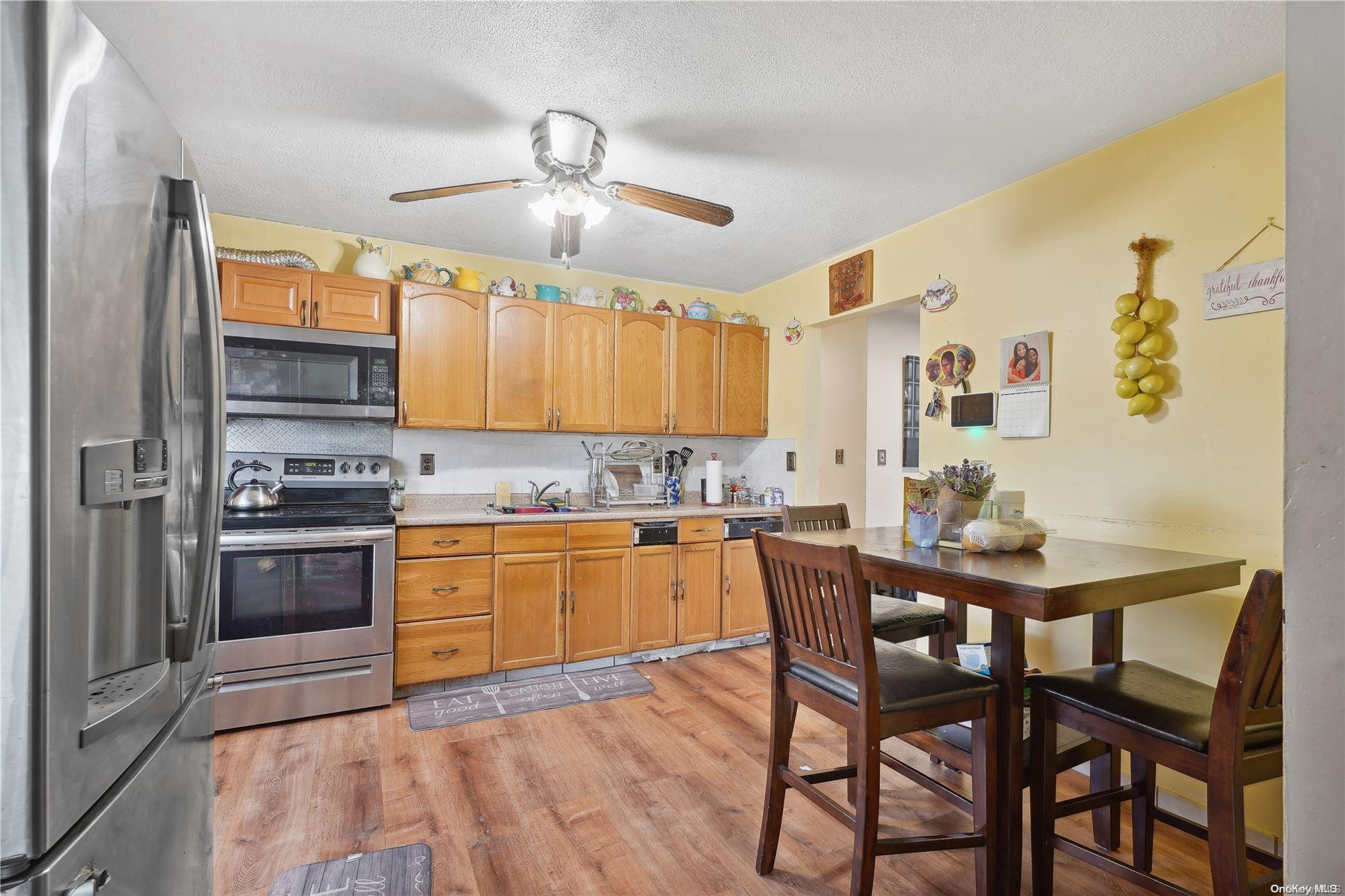 400 North Columbus A Property Photo 3