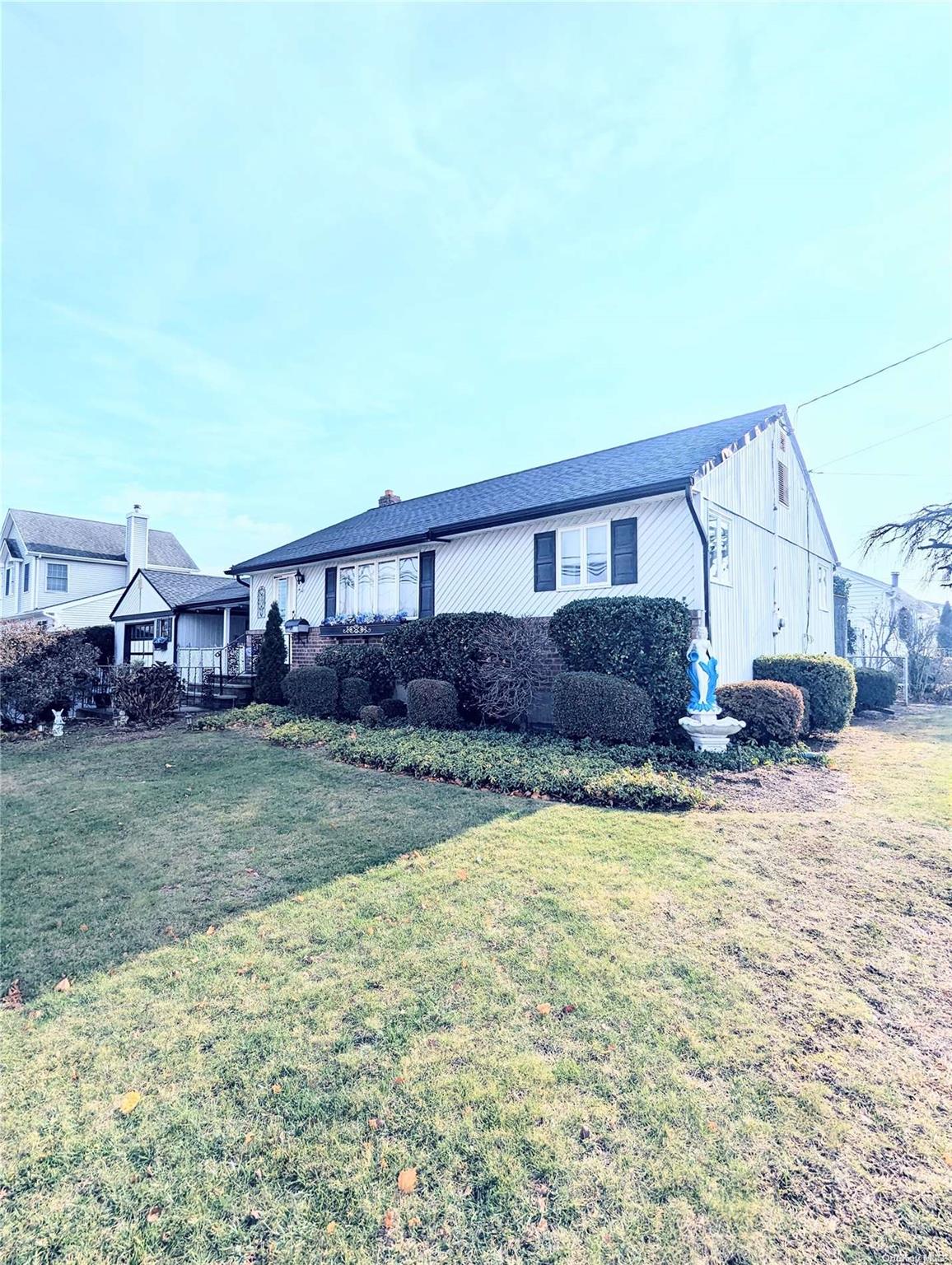 149 Maple Avenue Property Photo 2