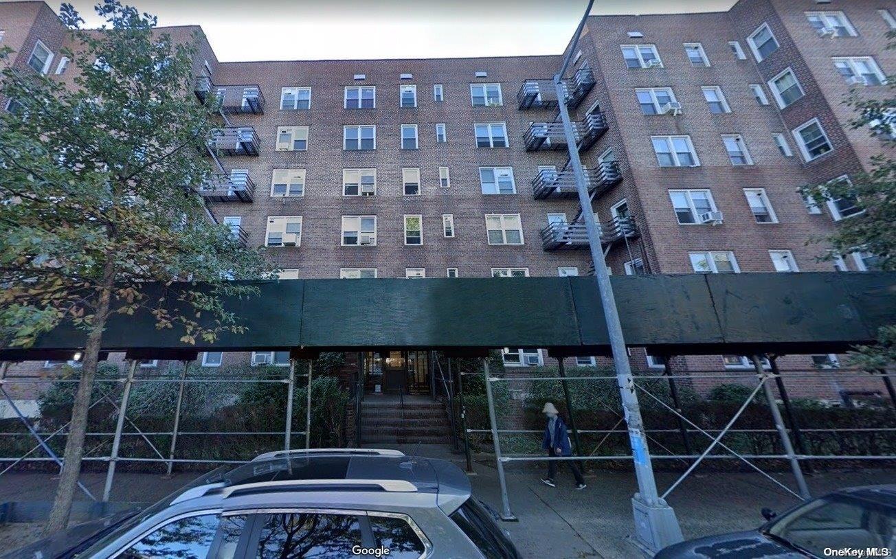 42-40 Bowne Street 6f Property Photo 1