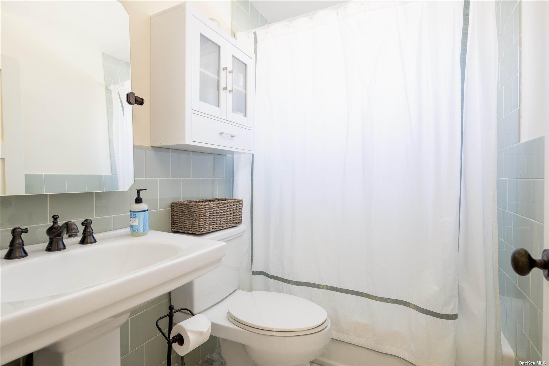 1600 Westview Drive Property Photo 20