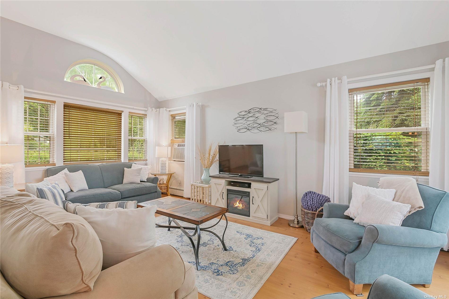 530 Stillwater Avenue Property Photo 3