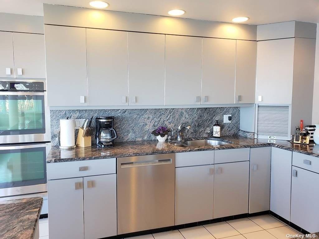 11 Beach Road Property Photo 20