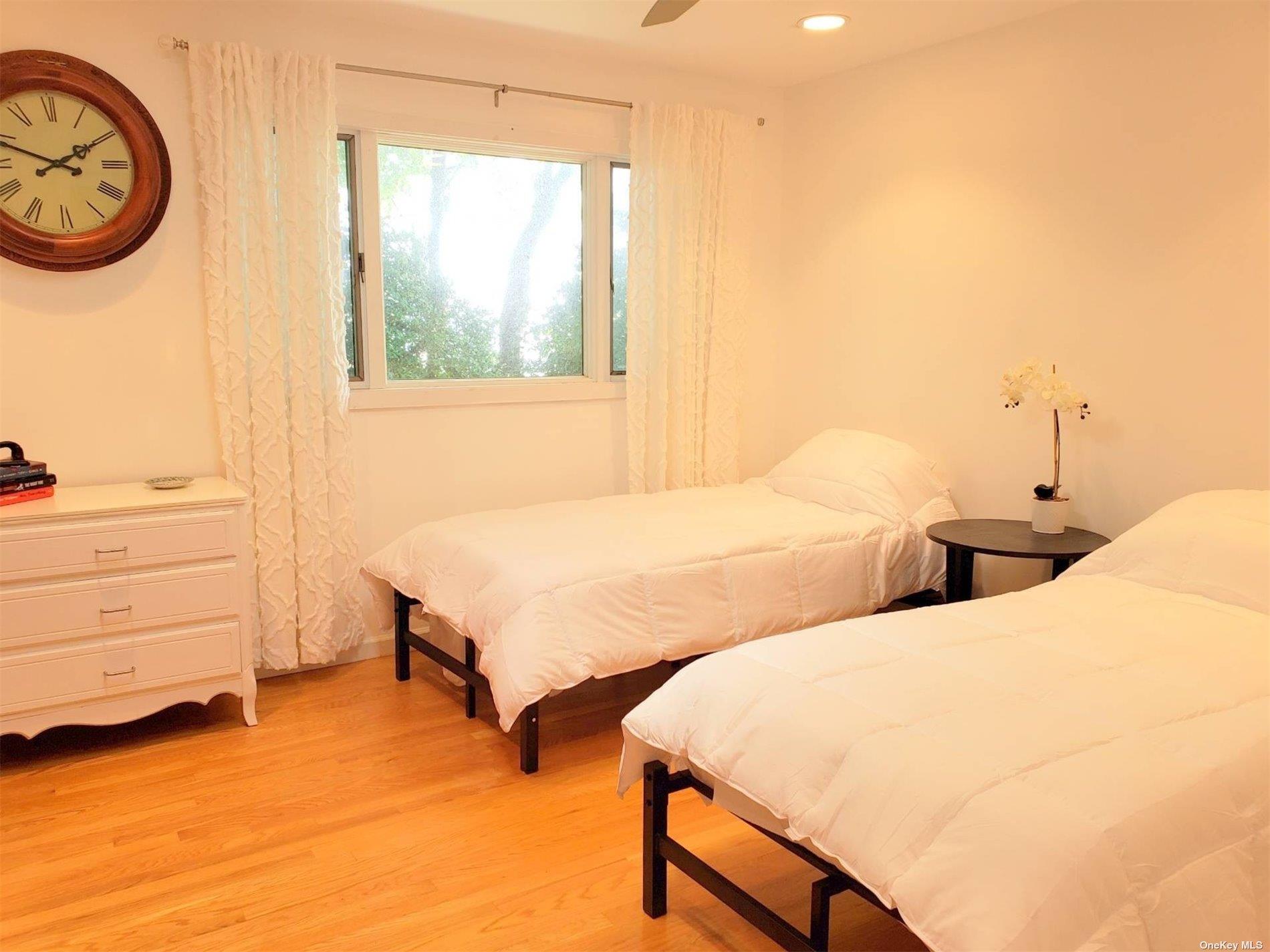 11 Beach Road Property Photo 24