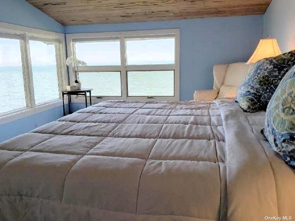 11 Beach Road Property Photo 25