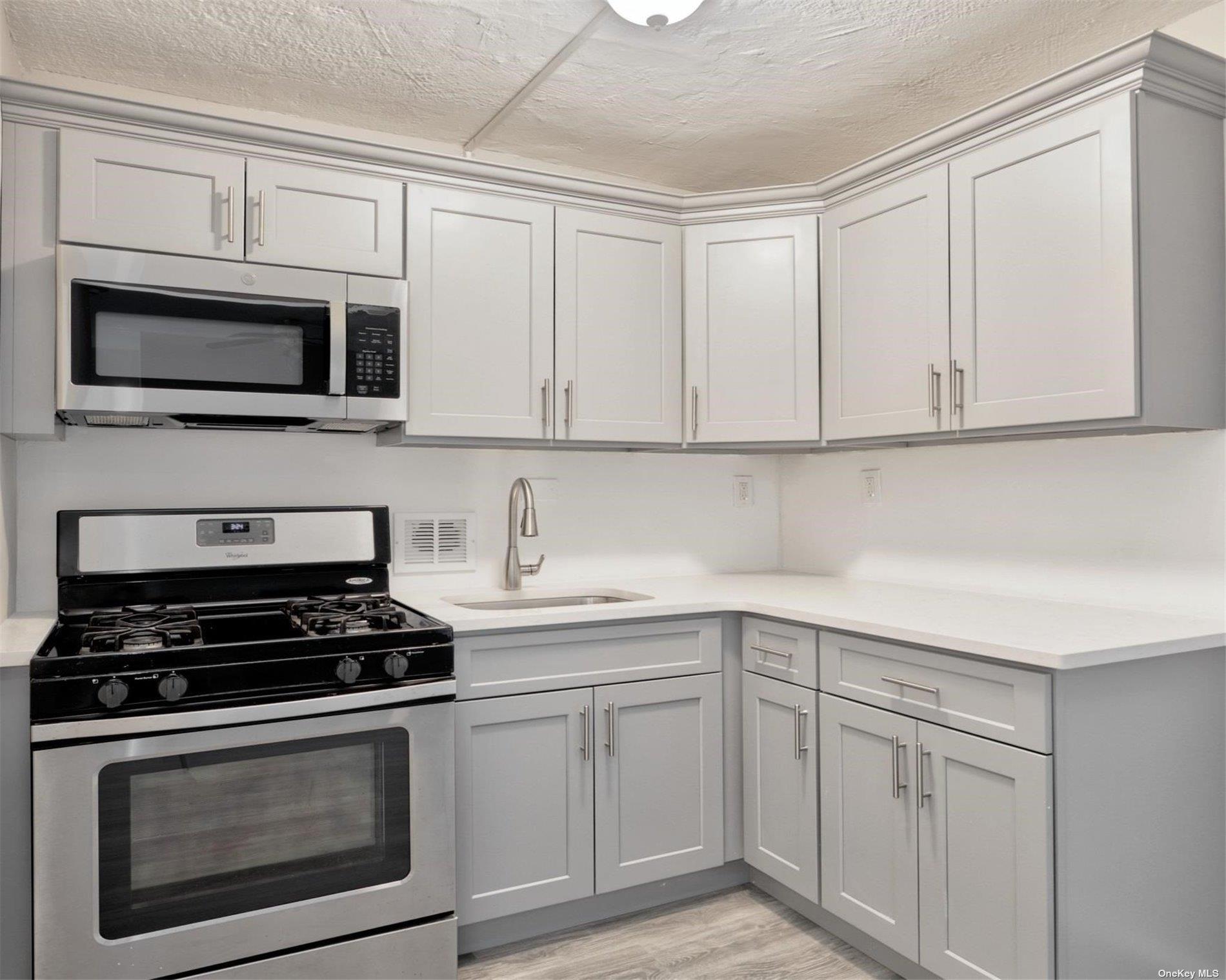 222 Smith Street 3c Property Photo 9