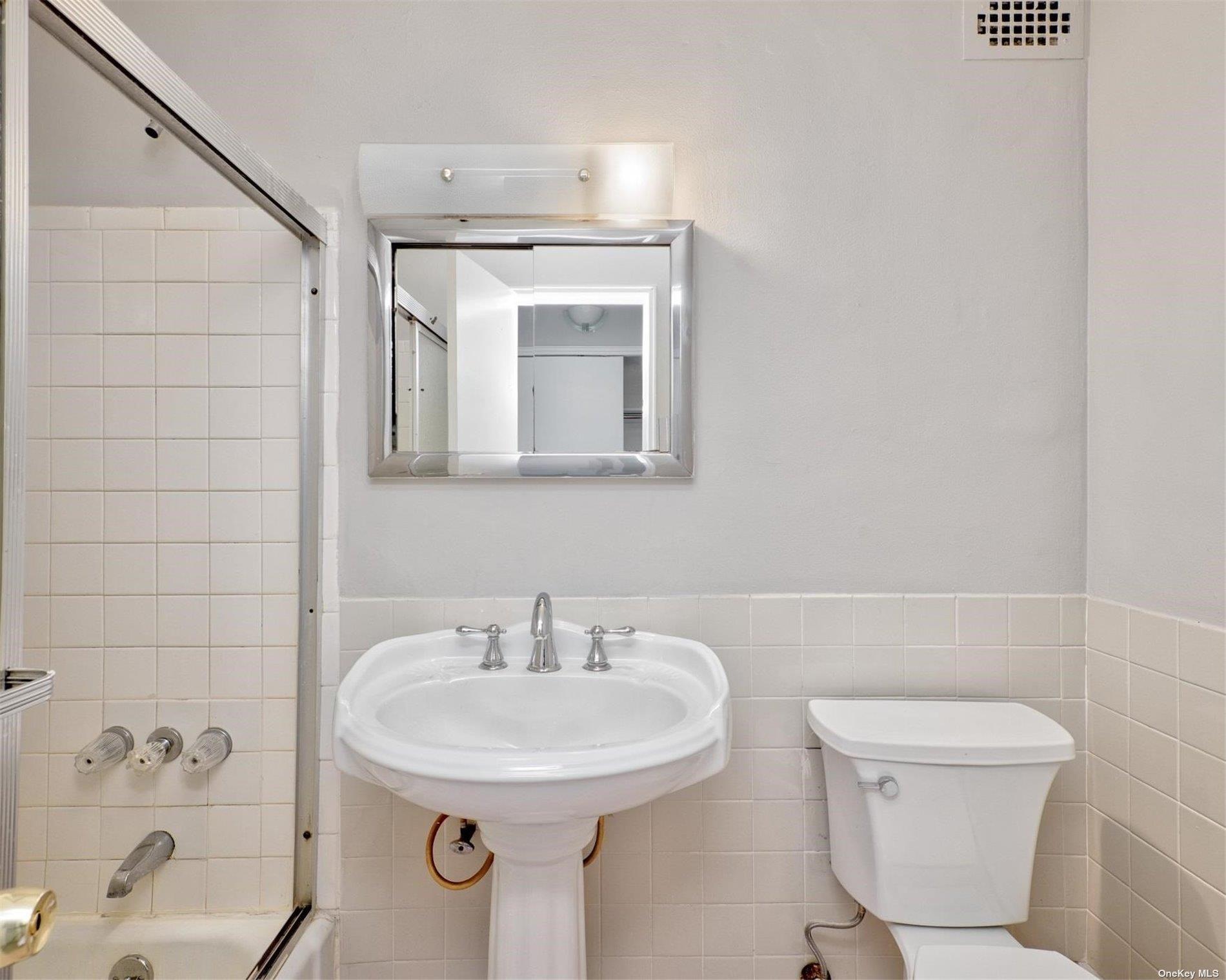 222 Smith Street 3c Property Photo 12