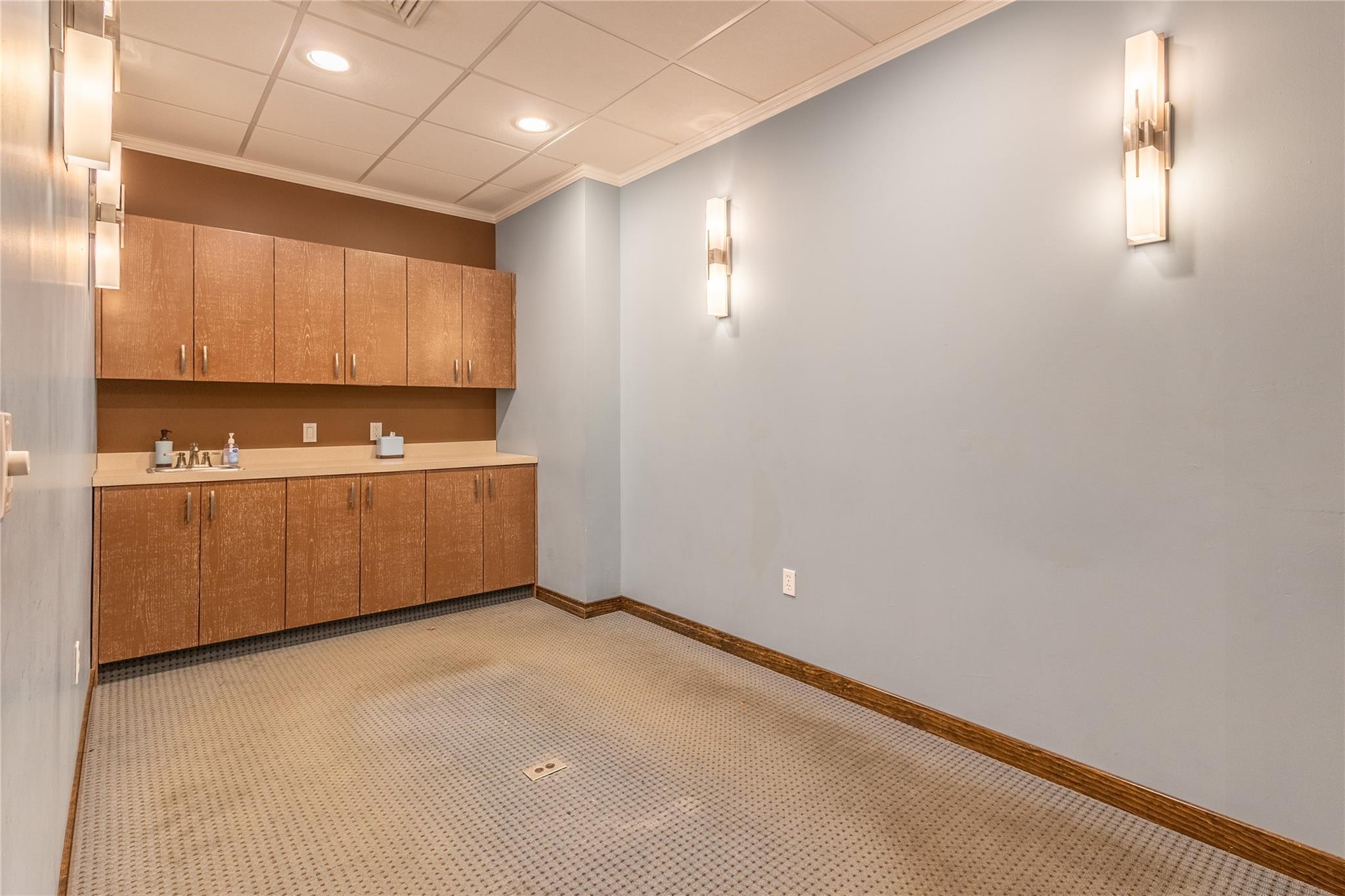 189 Main- Suite A Road A Property Photo 17