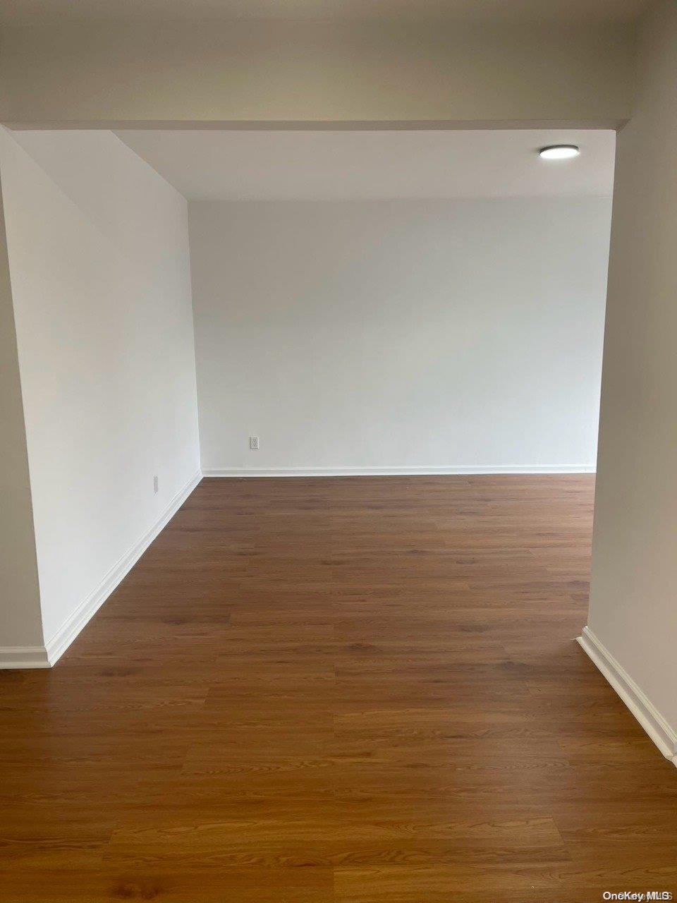 138-55 Jewel Avenue 2nd Fl Property Photo 3