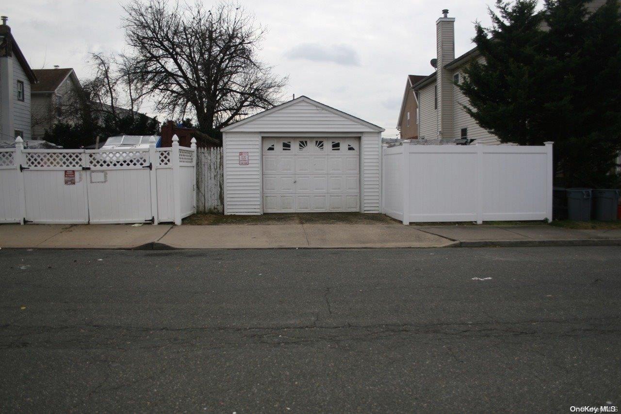 Journal Avenue Property Photo