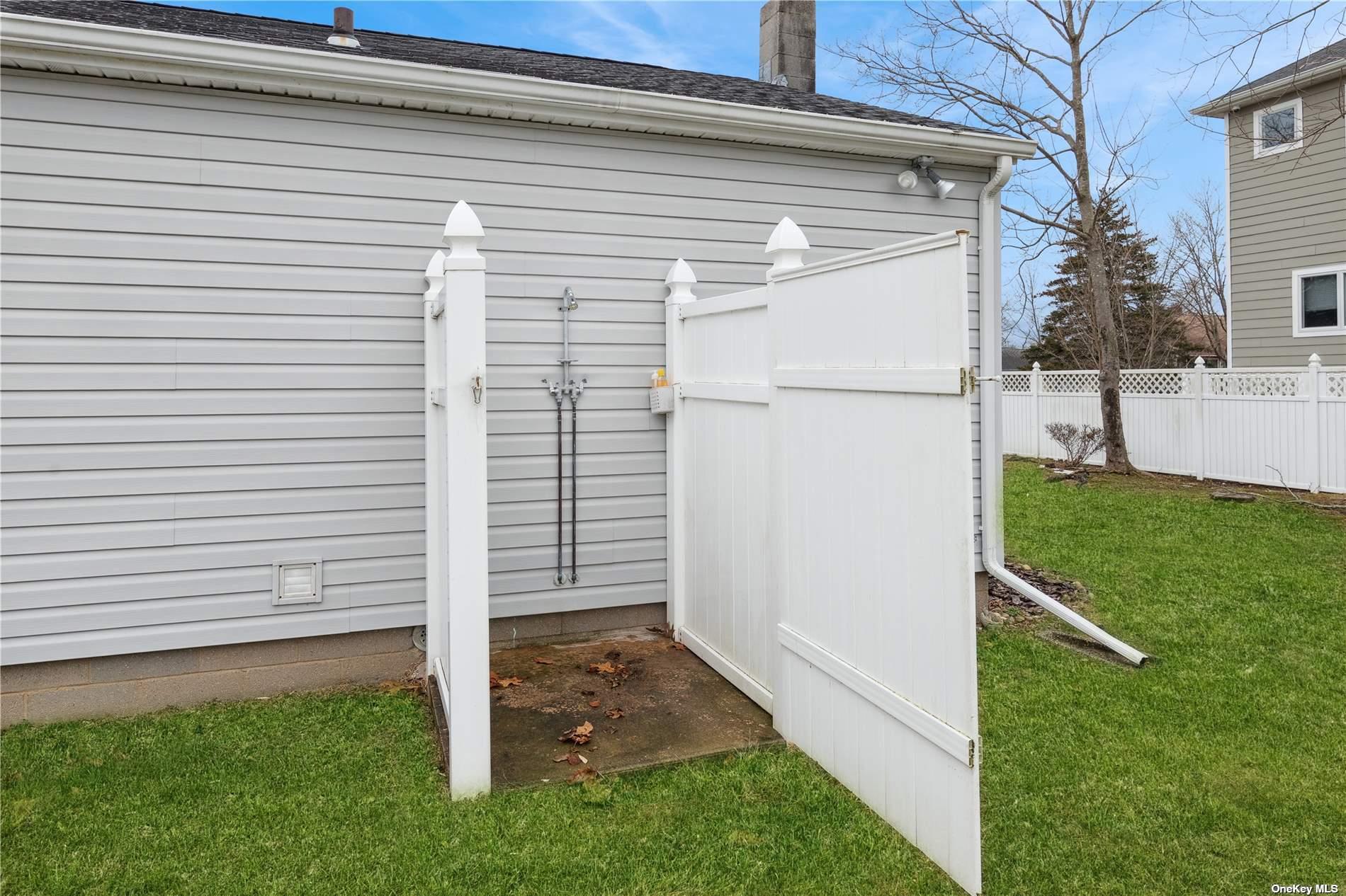 220 Fiddler Lane Property Photo 17