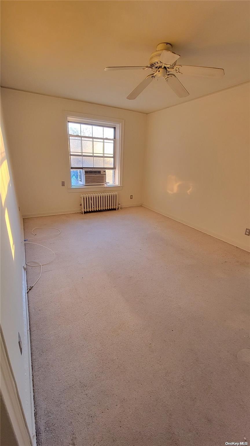3015 Hobart St 4f Property Photo 6