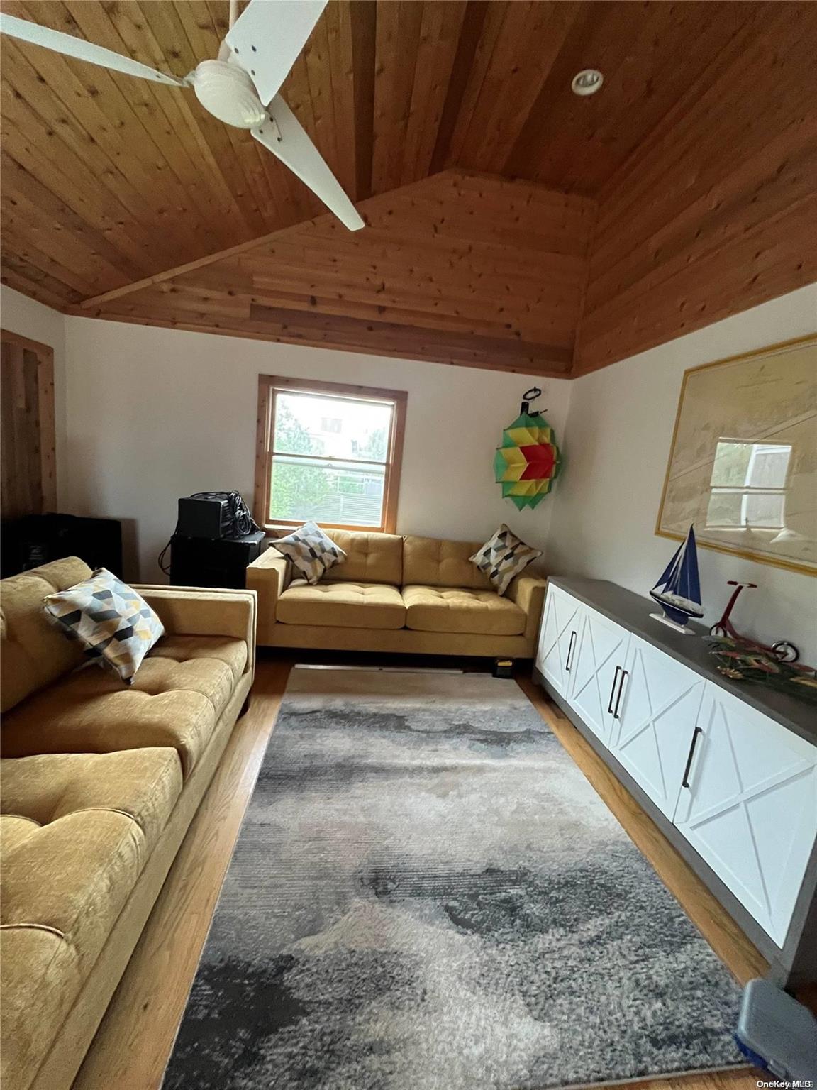 6 Champlain Property Photo 9