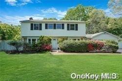 16 Seabrook Lane Property Photo 2