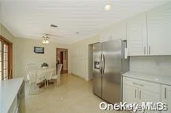16 Seabrook Lane Property Photo 3