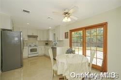 16 Seabrook Lane Property Photo 9