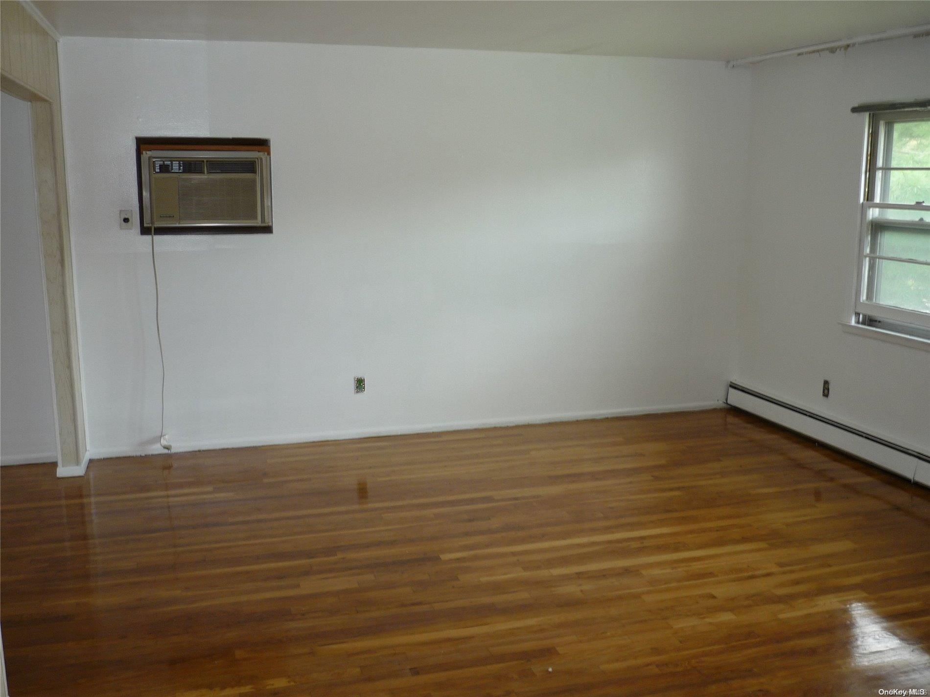 1449 Grand Avenue Property Photo 7