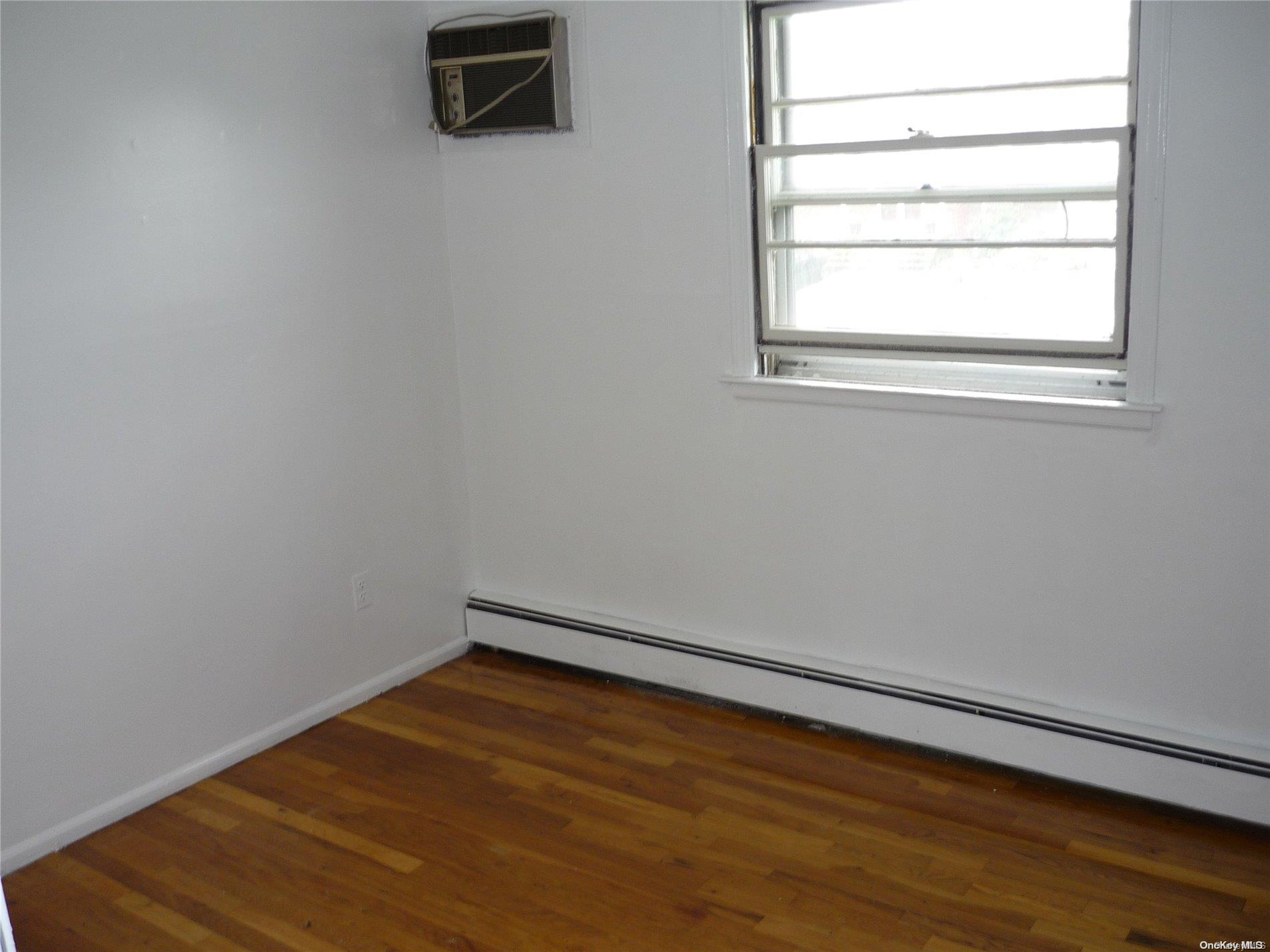 1449 Grand Avenue Property Photo 12