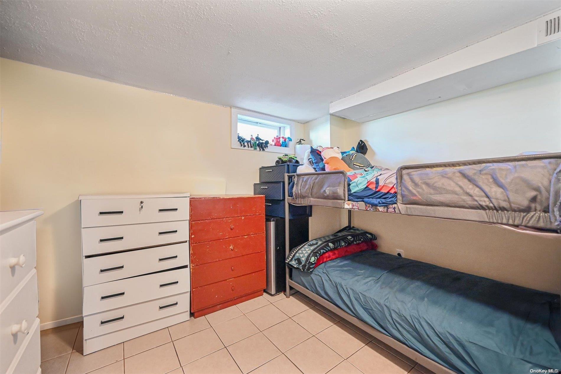 39 E Walnut Street Property Photo 18