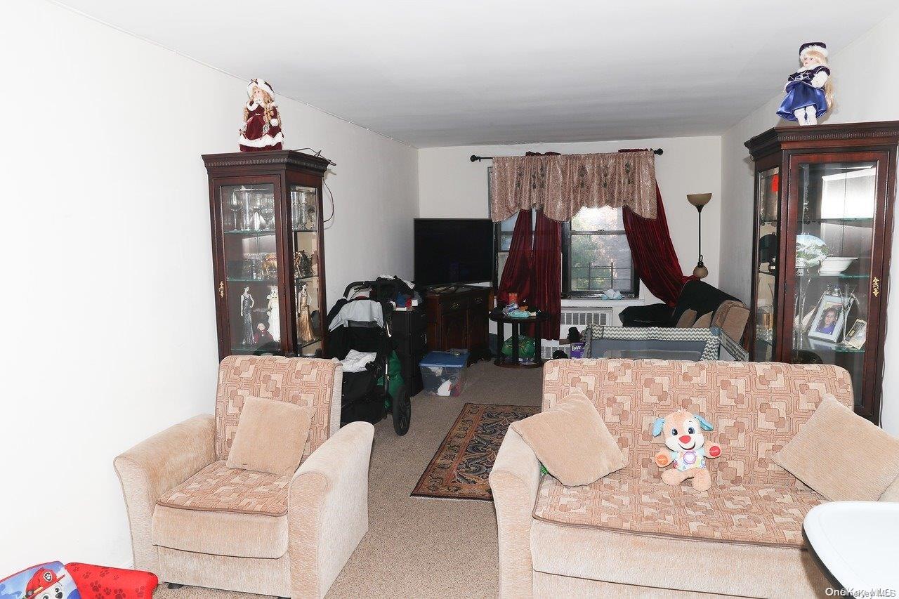 87-30 204 Street A61 Property Photo 3