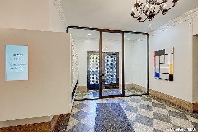 82-16 34 Avenue 3e Property Photo 3