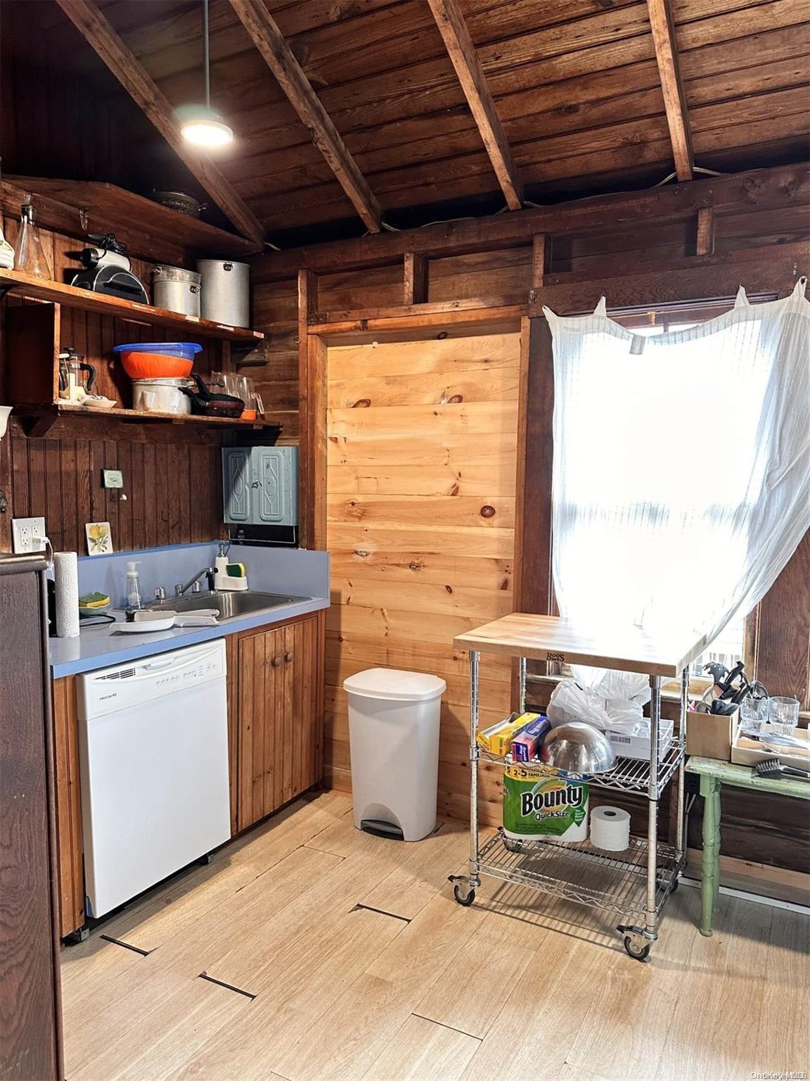 315 Wilmot Road Property Photo 3