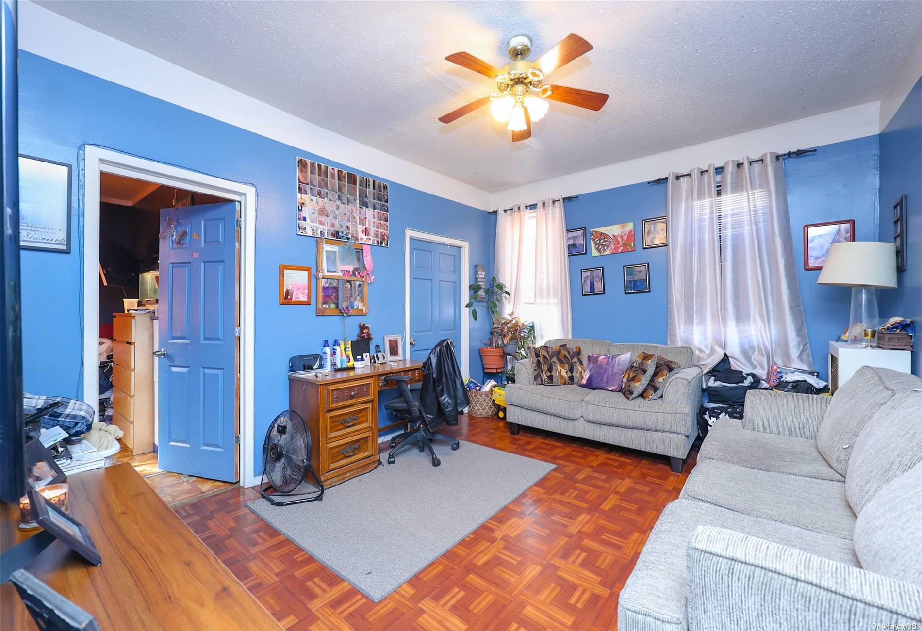 154 Avenue O Property Photo 4