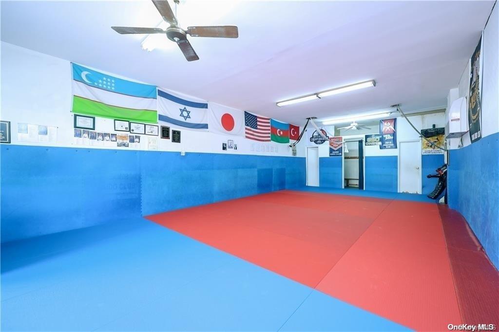 154 Avenue O Property Photo 19