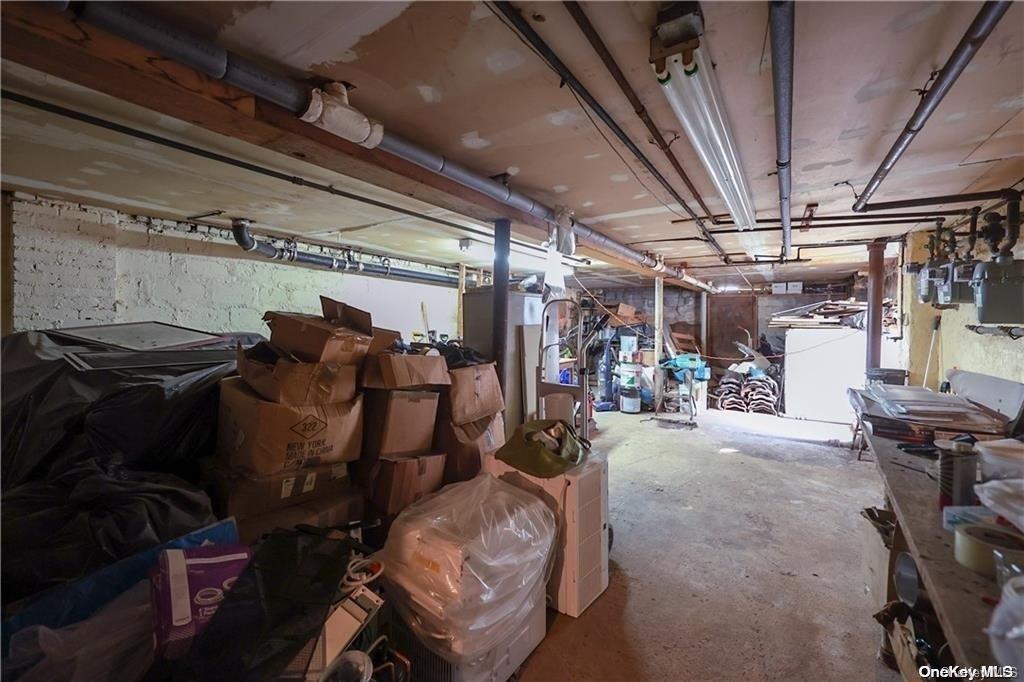 154 Avenue O Property Photo 21