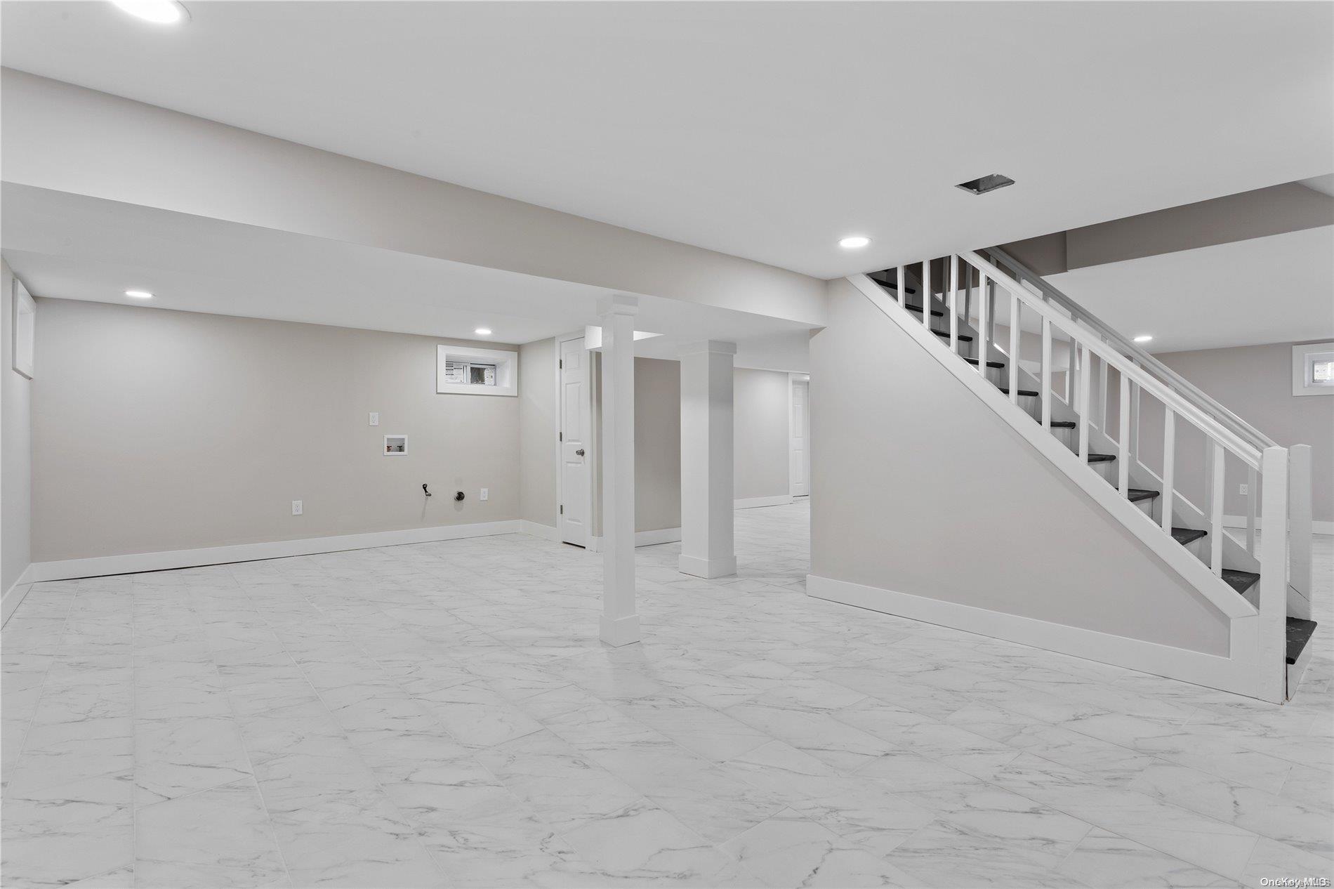 77 Floral Parkway Property Photo 15