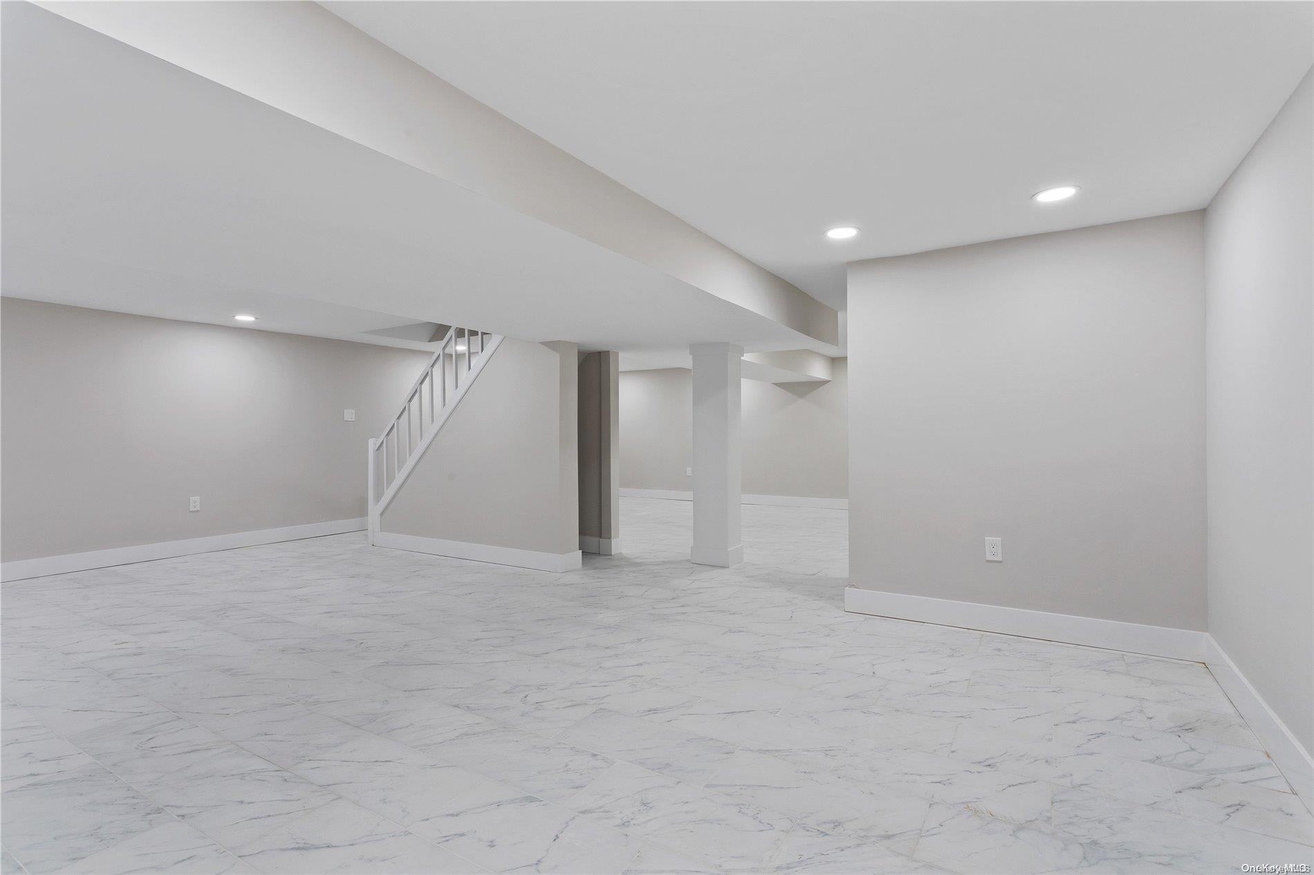 77 Floral Parkway Property Photo 17