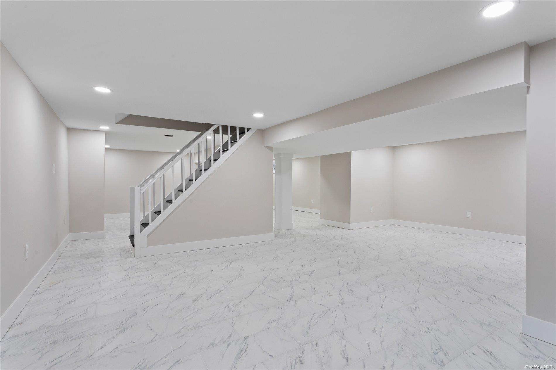 77 Floral Parkway Property Photo 19