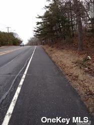 Middle Country Road Property Photo 7