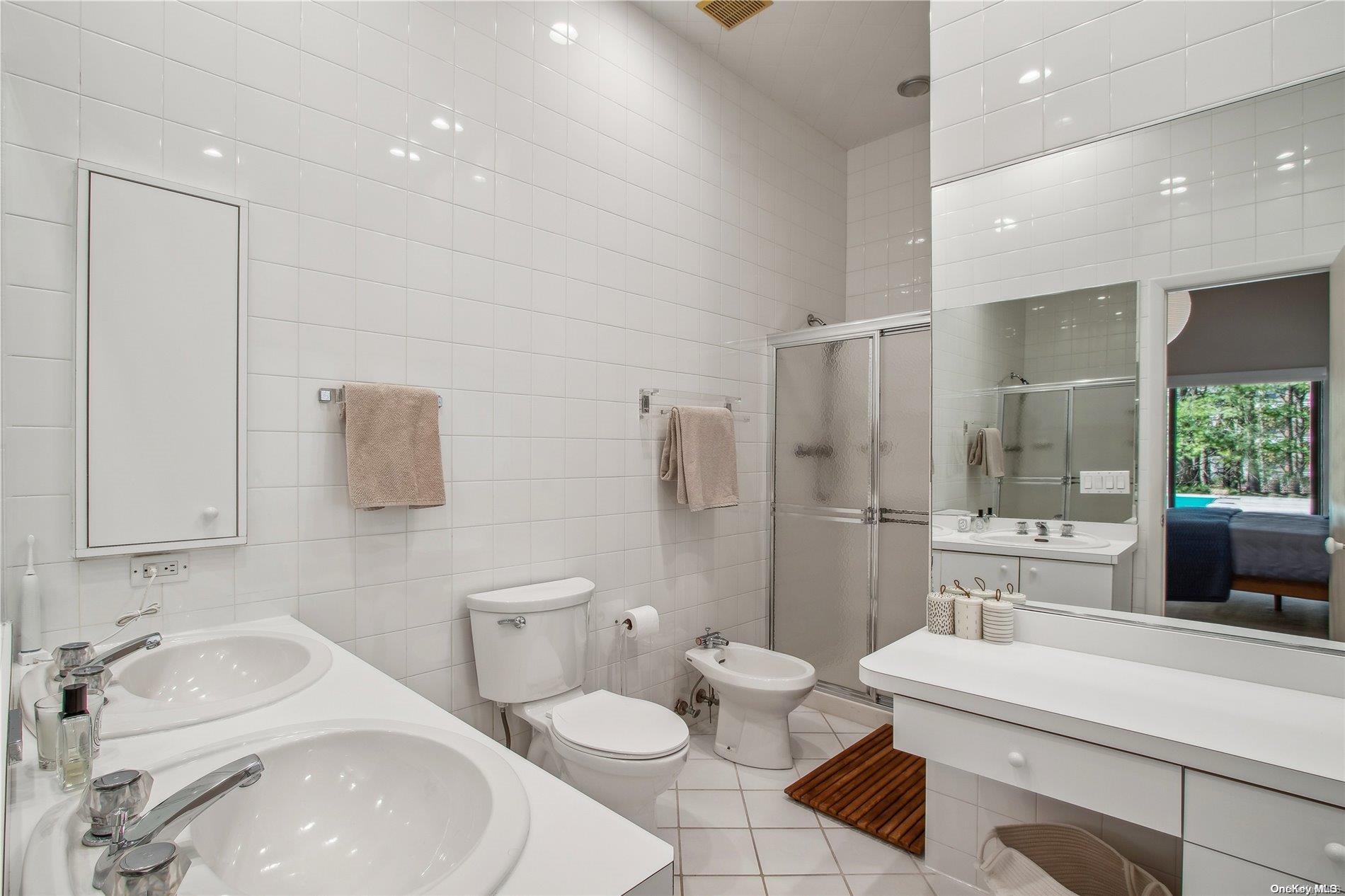 8 Deer Path Property Photo 12