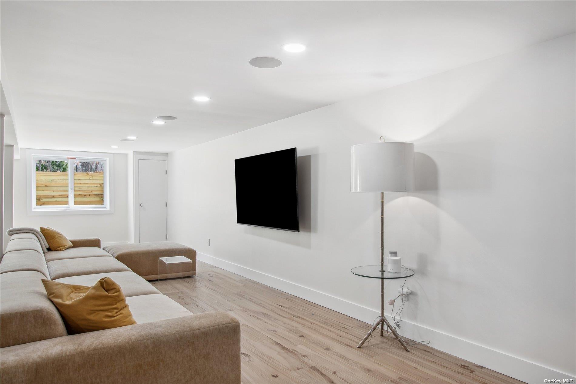 8 Deer Path Property Photo 19