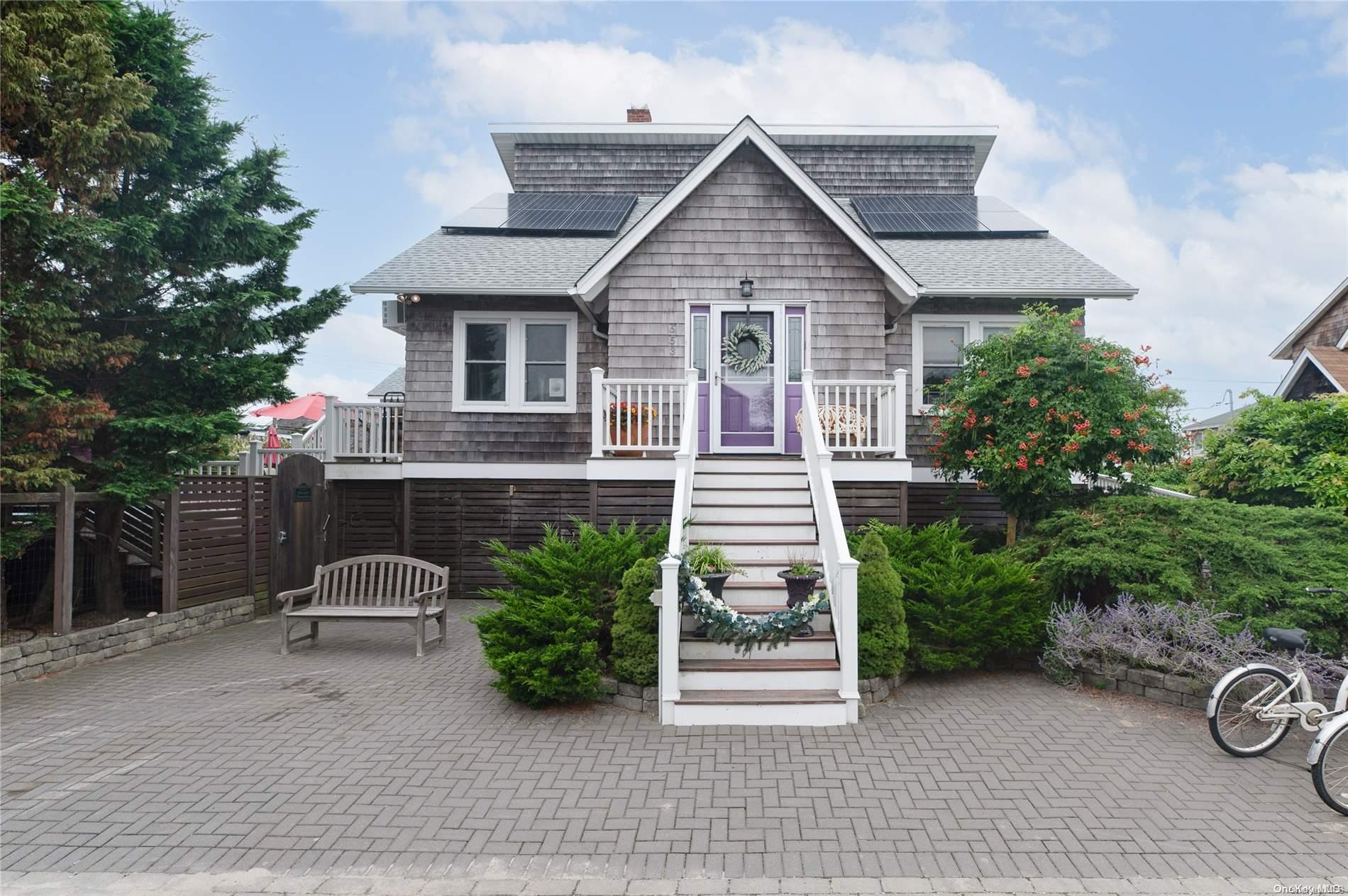 653 Ocean Breeze Property Photo 1
