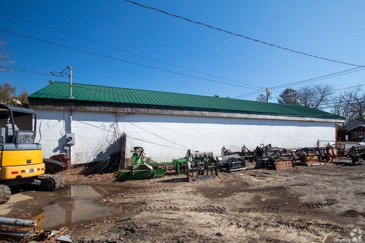 494 Montauk Highway Property Photo 10