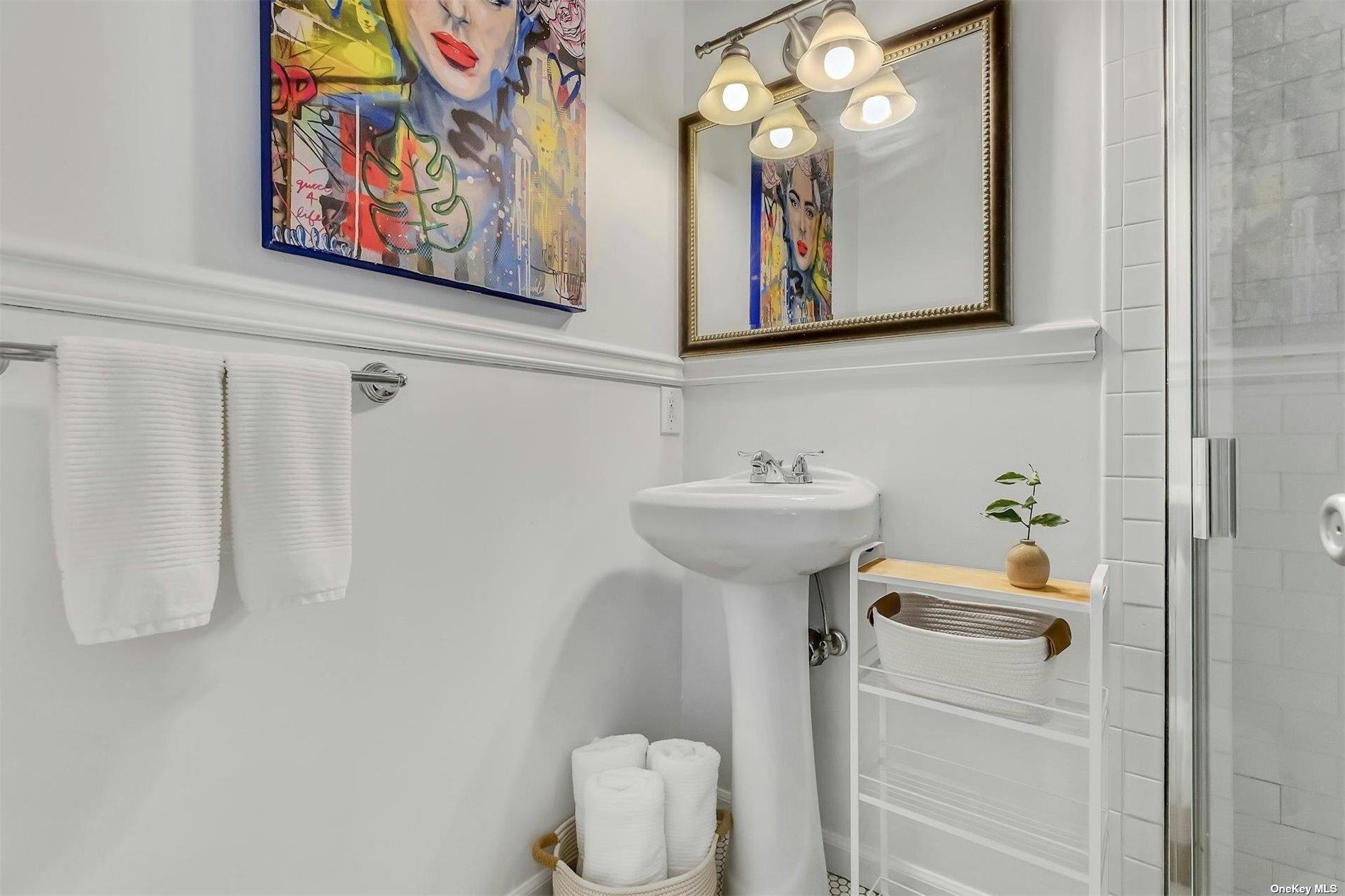 6 Nidzyn Avenue Property Photo 14
