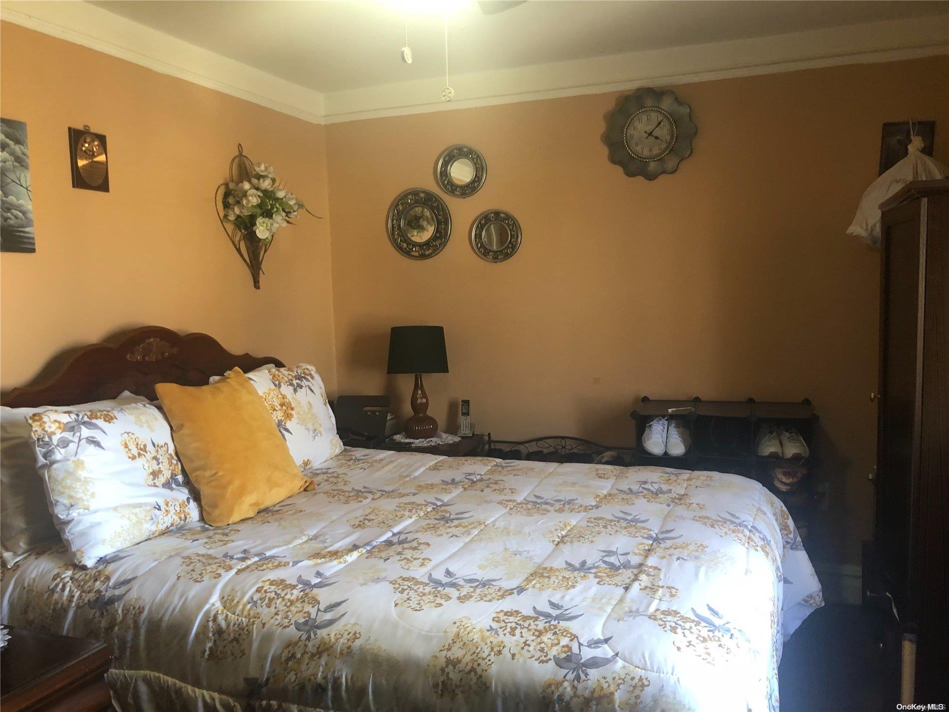 1684 Troy Avenue Property Photo 14