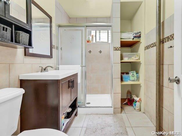 145 E 38th Street Property Photo 5