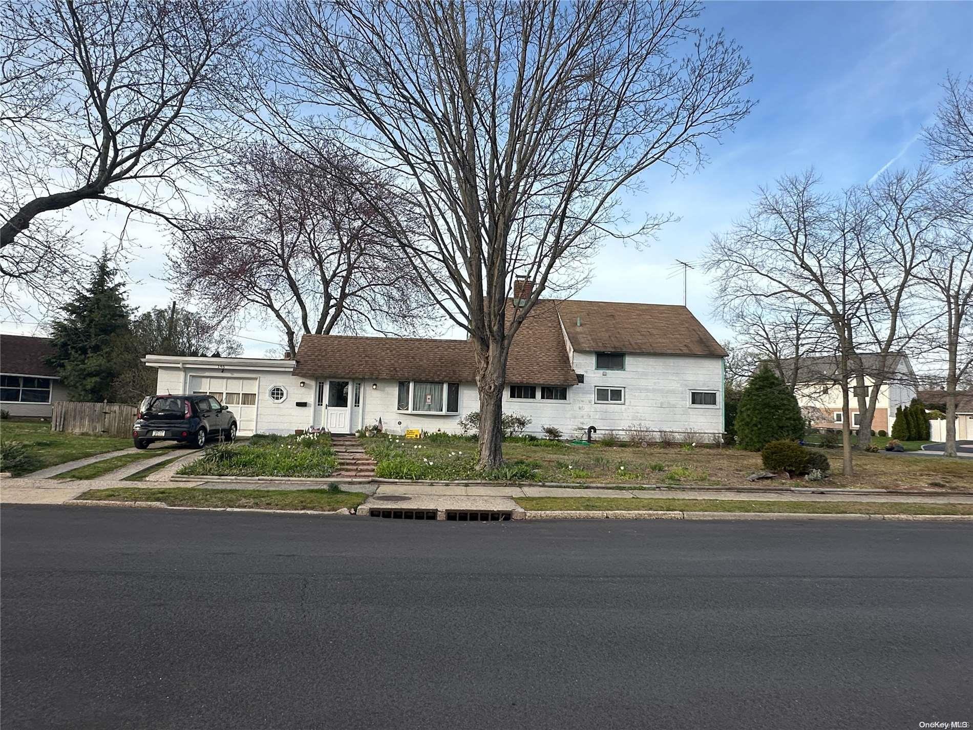 146 S Cypress Lane Property Photo 1