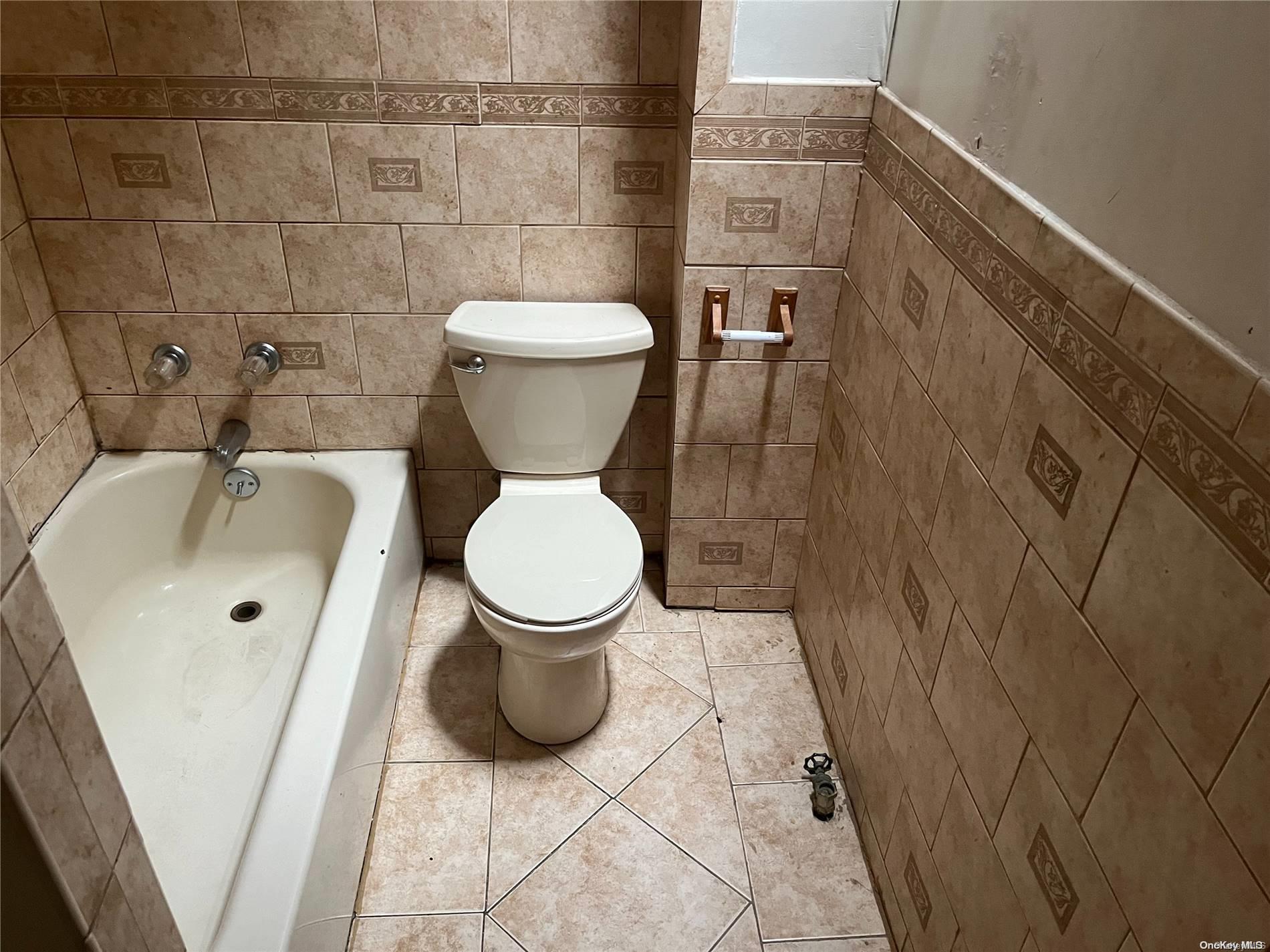 523 Ridgewood Avenue Property Photo 8
