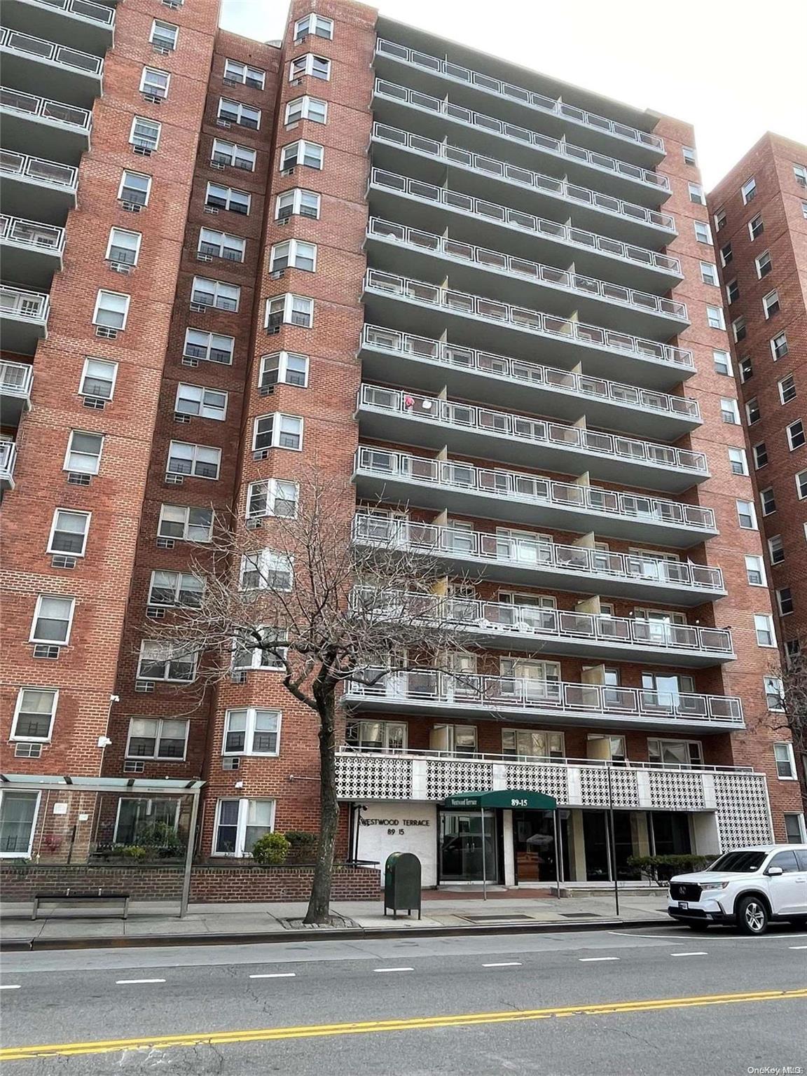 89-15 Parsons Boulevard 11p Property Photo