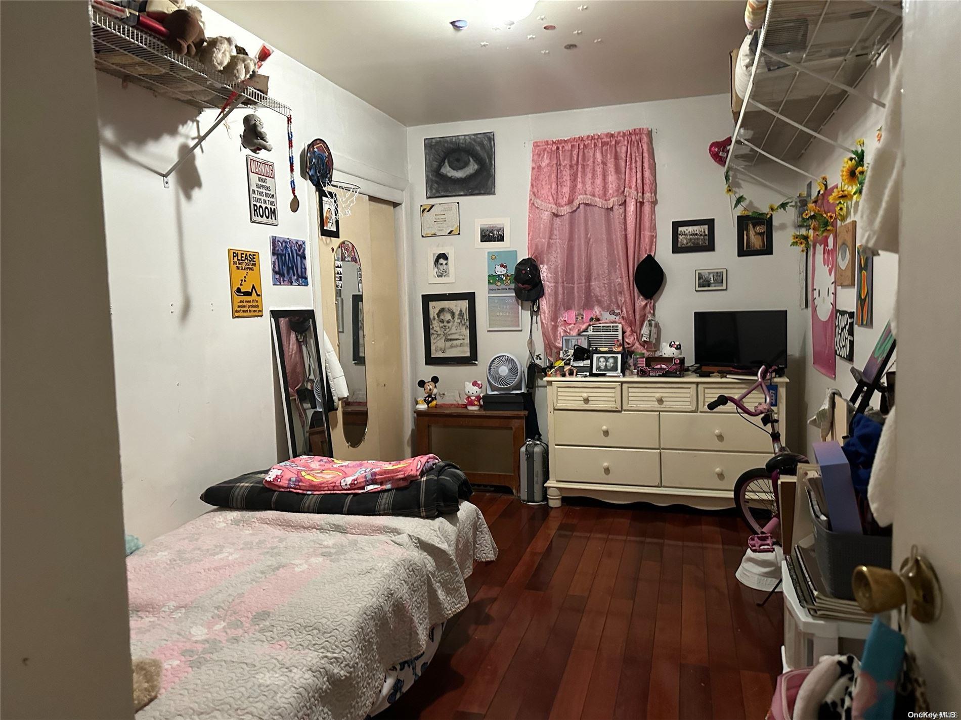 56-31 Metropolitan Avenue Property Photo 4