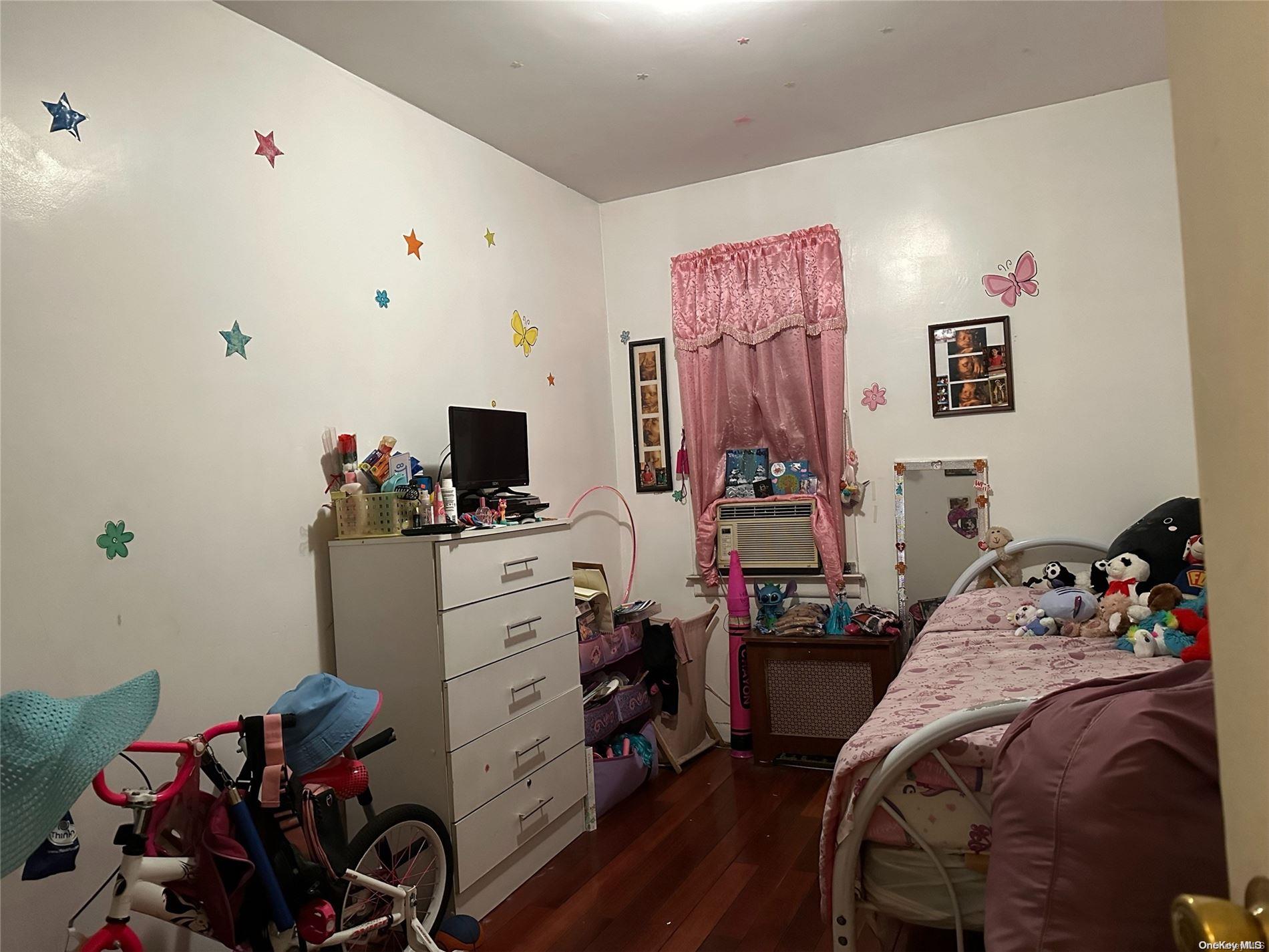 56-31 Metropolitan Avenue Property Photo 8