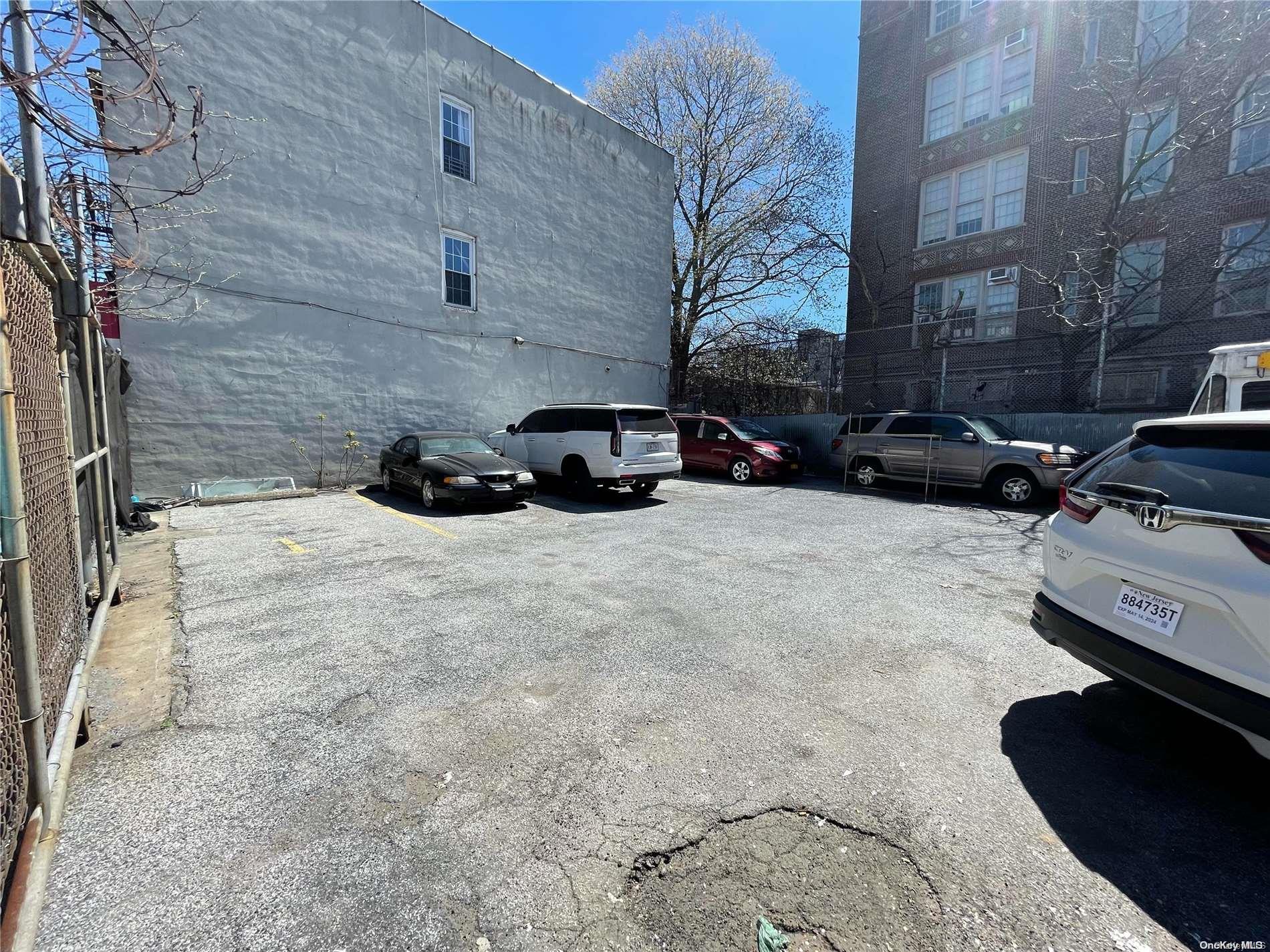 141 Pennsylvania Avenue Property Photo 1